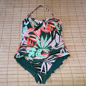 NWOT Tropical One Piece Swimsuit Size XL